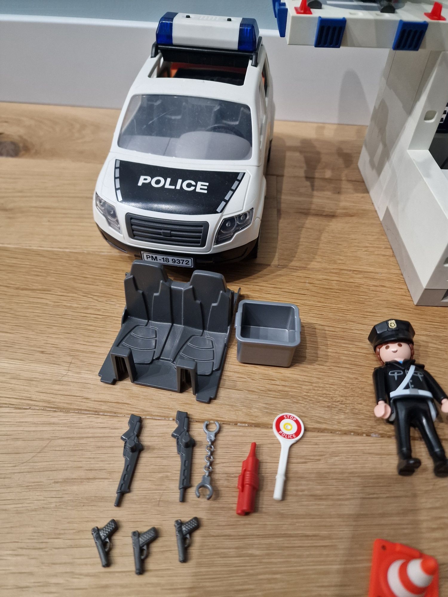 Playmobil city - полицейско управление