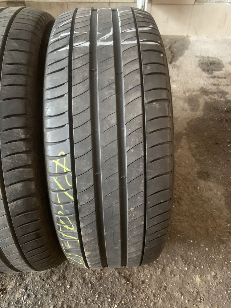 225/50/18 set Michelin