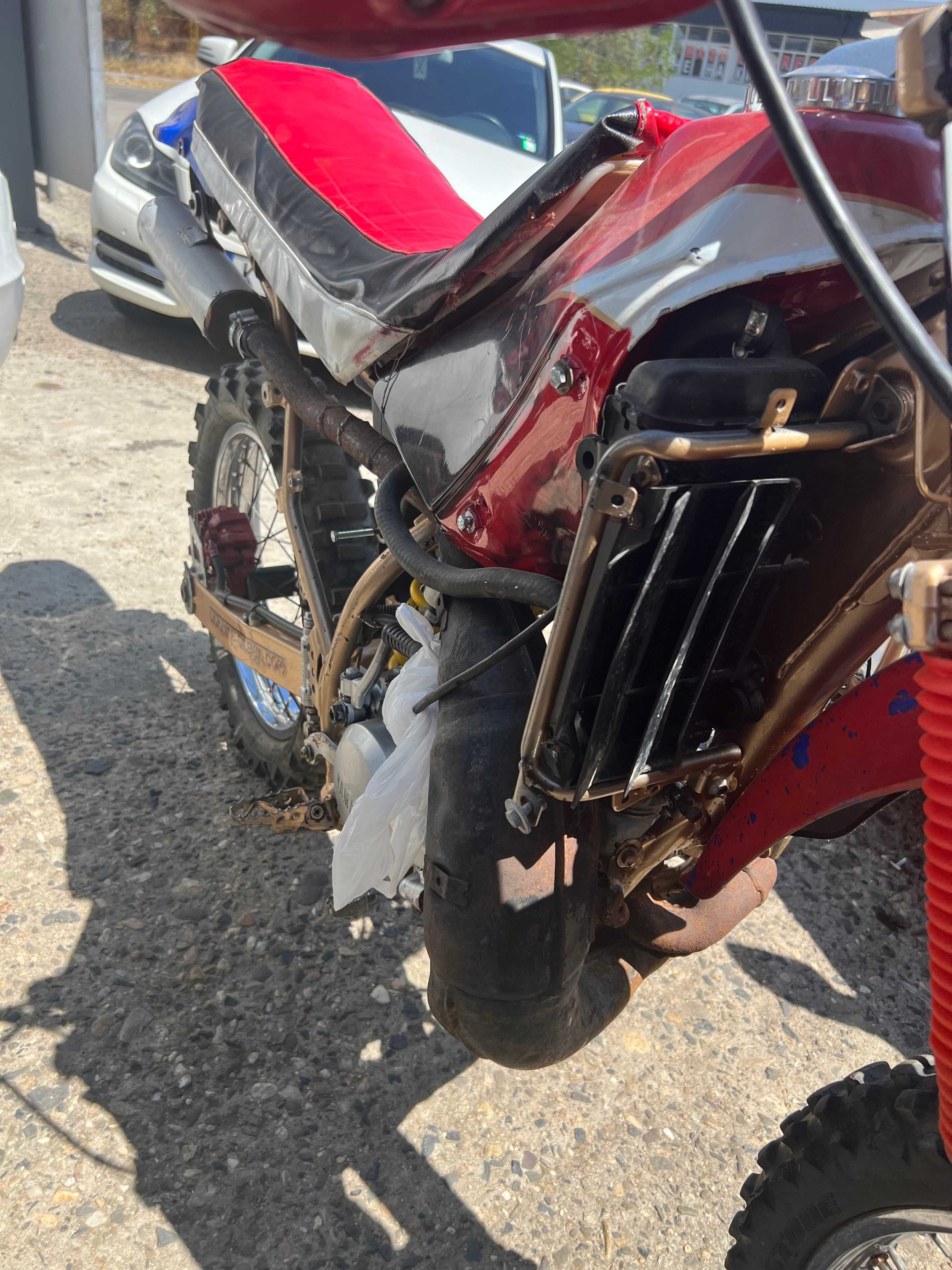 Yamaha DT 125 за части цял.