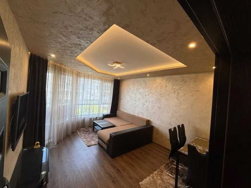 Продава се Двустаен апартамент в София, Люлин 8 - 65 кв.м за 2770 €/кв.м - Снимка #2