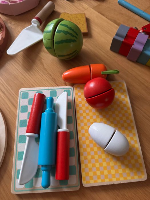 Jucarii din lemn pt bucatarie