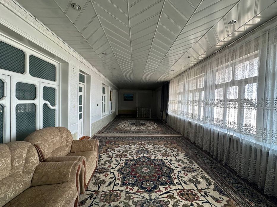 Shaxar markazidan Fayzli Honadon