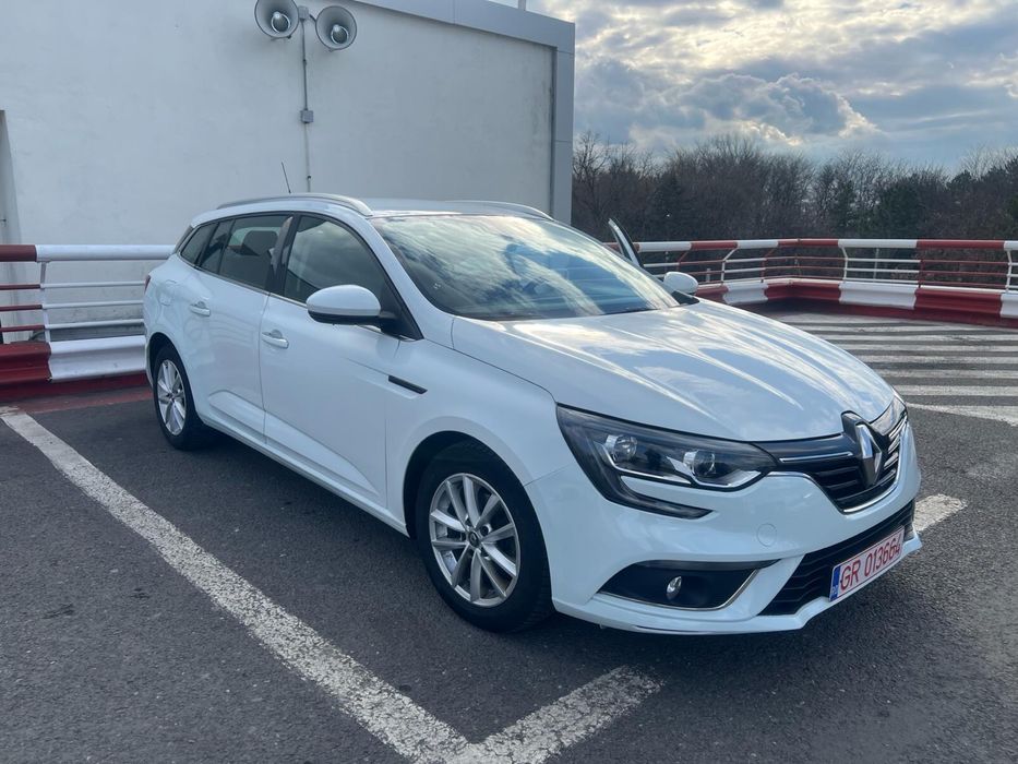 Rent a car Bucharest Masini de inchiriat Inchirieri Auto