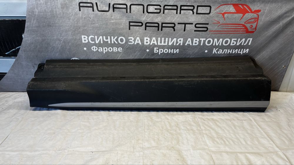 Isuzu D-Max декоративна лайстна предна лява врата