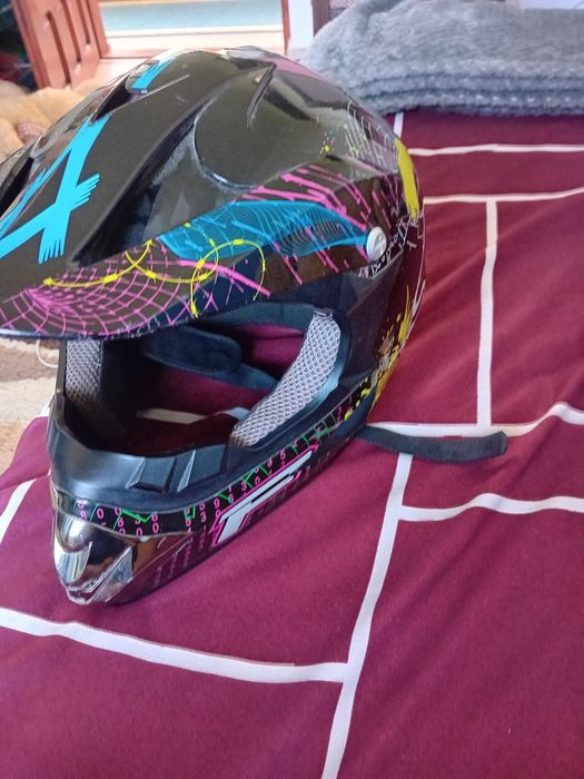 casca cros UWOT impecabila