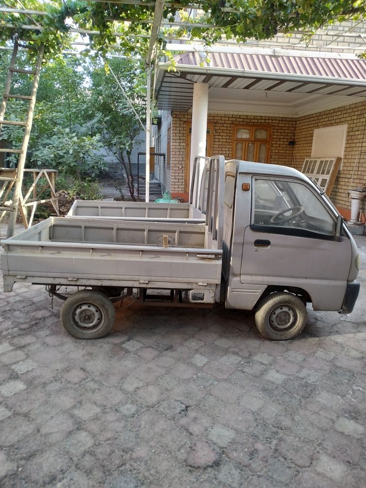 Продаётся электромобиль типа ЛАБО