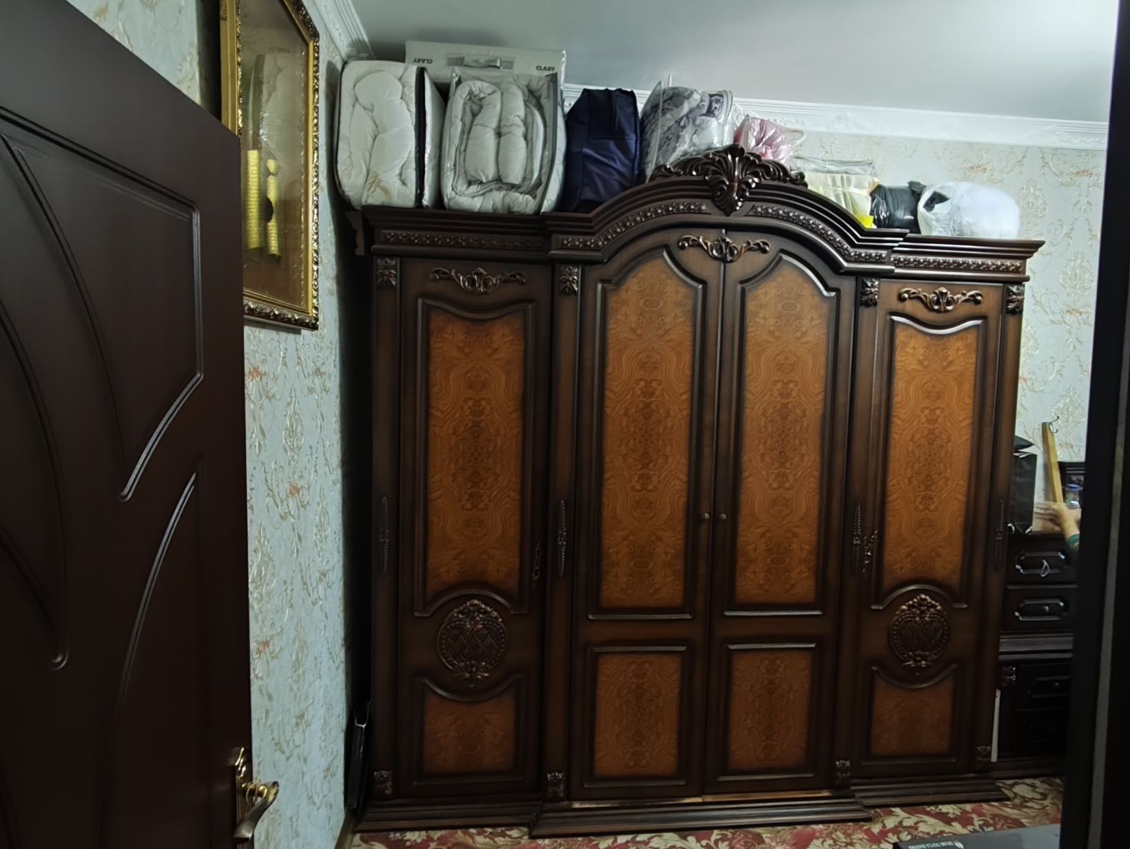 Spalniy mebel nabor sotiladi holati yaxshi hamma narsalari bor