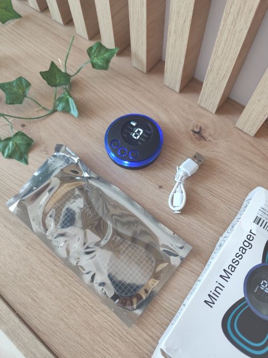 NOU Aparat masaj cervical