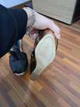Sandale Guess purtate 3 ore