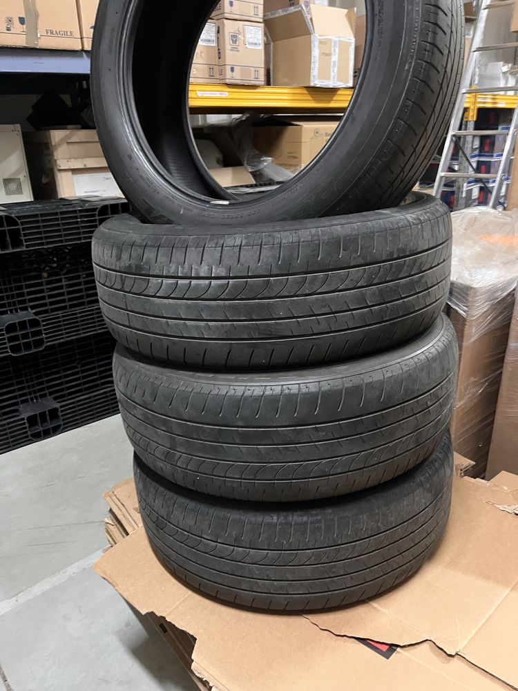 Anvelope vara bridgestone 235/55/R 20..  102V