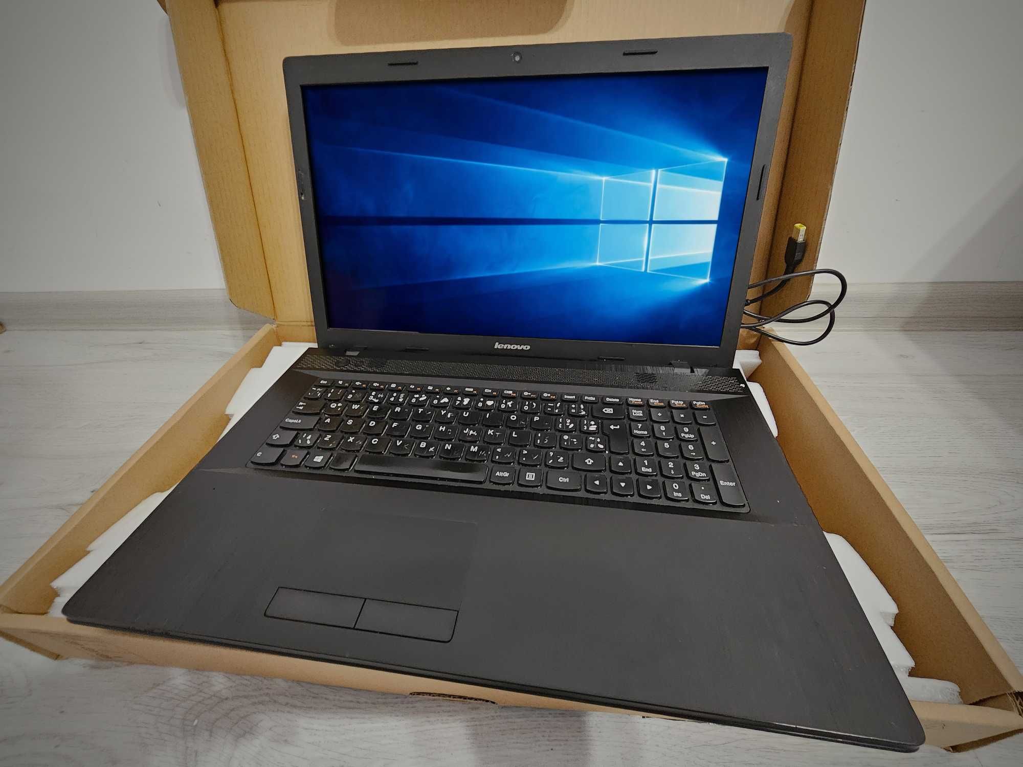 Laptop Lenovo 17.3'' G710