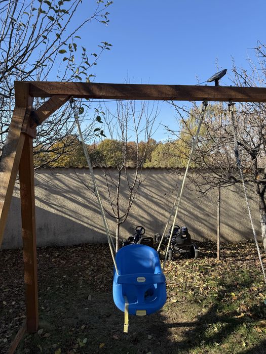 Vand leagan pentru copii.