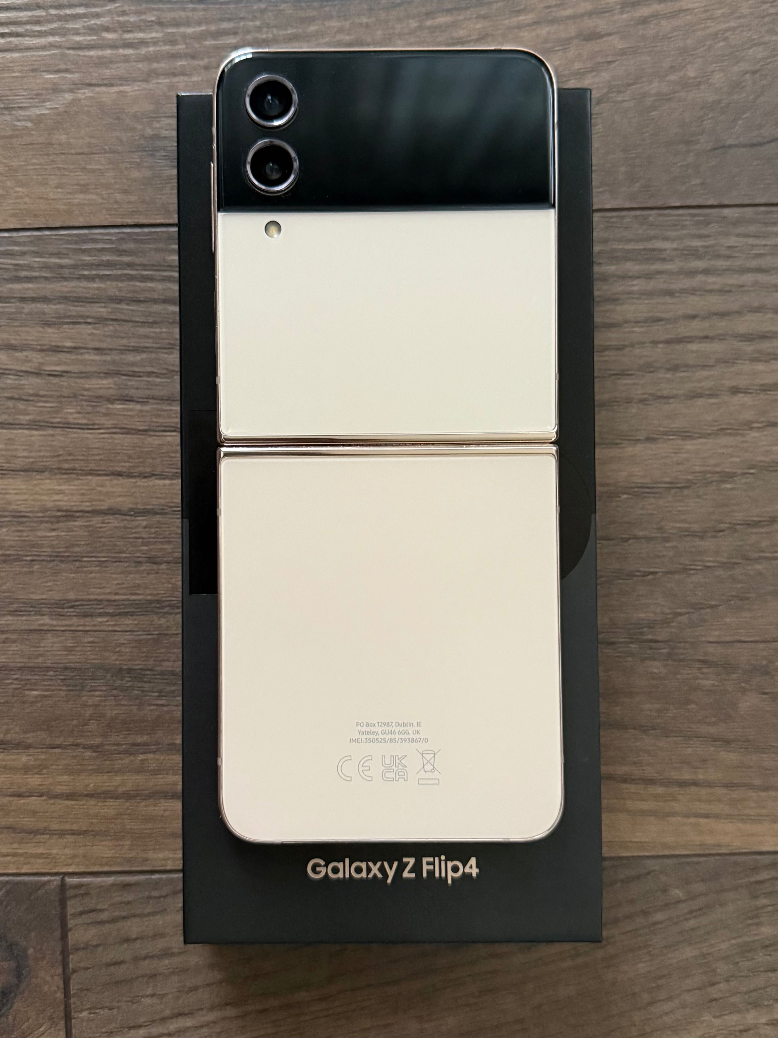 Samsung Galaxy Z Flip 4, 256GB, Pink gold