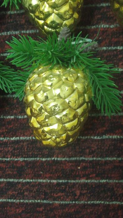 Продам большие оригинальные ёлочные игрушки