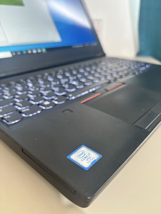 Lenovo P51• Statie grafica/Gaming• procesor i7-7820HQ• 16gb ram•Nvidia