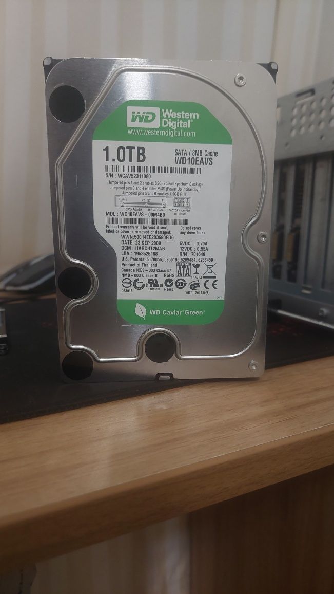Hard disk drive (HDD) 1Tb 8Mb cache