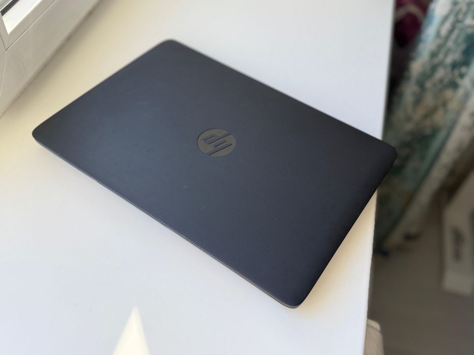 Продам ноутбуе HP 840 G2 Core i5 5300, ddr4gb