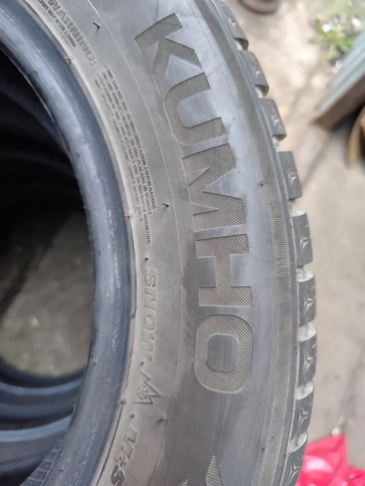Anvelope 205 60 R16 iarna Kumho