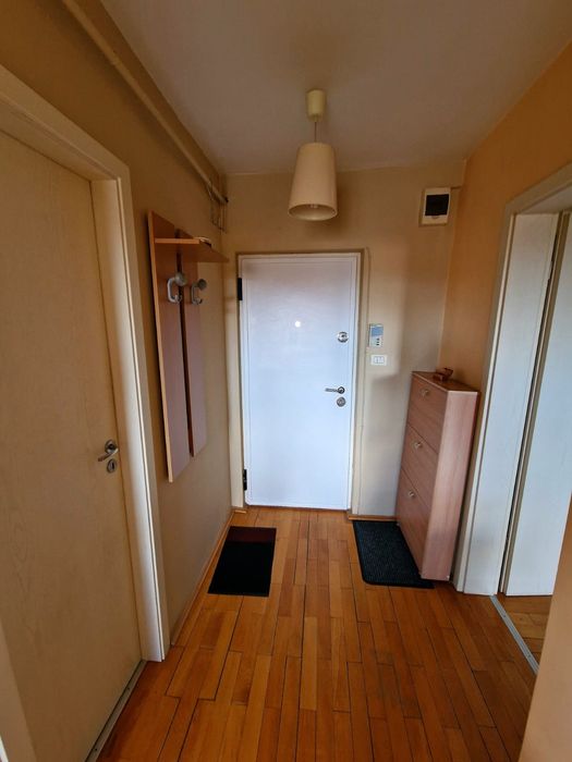 Direct proprietar inchiriez apartament cu  1 cameră 48mp