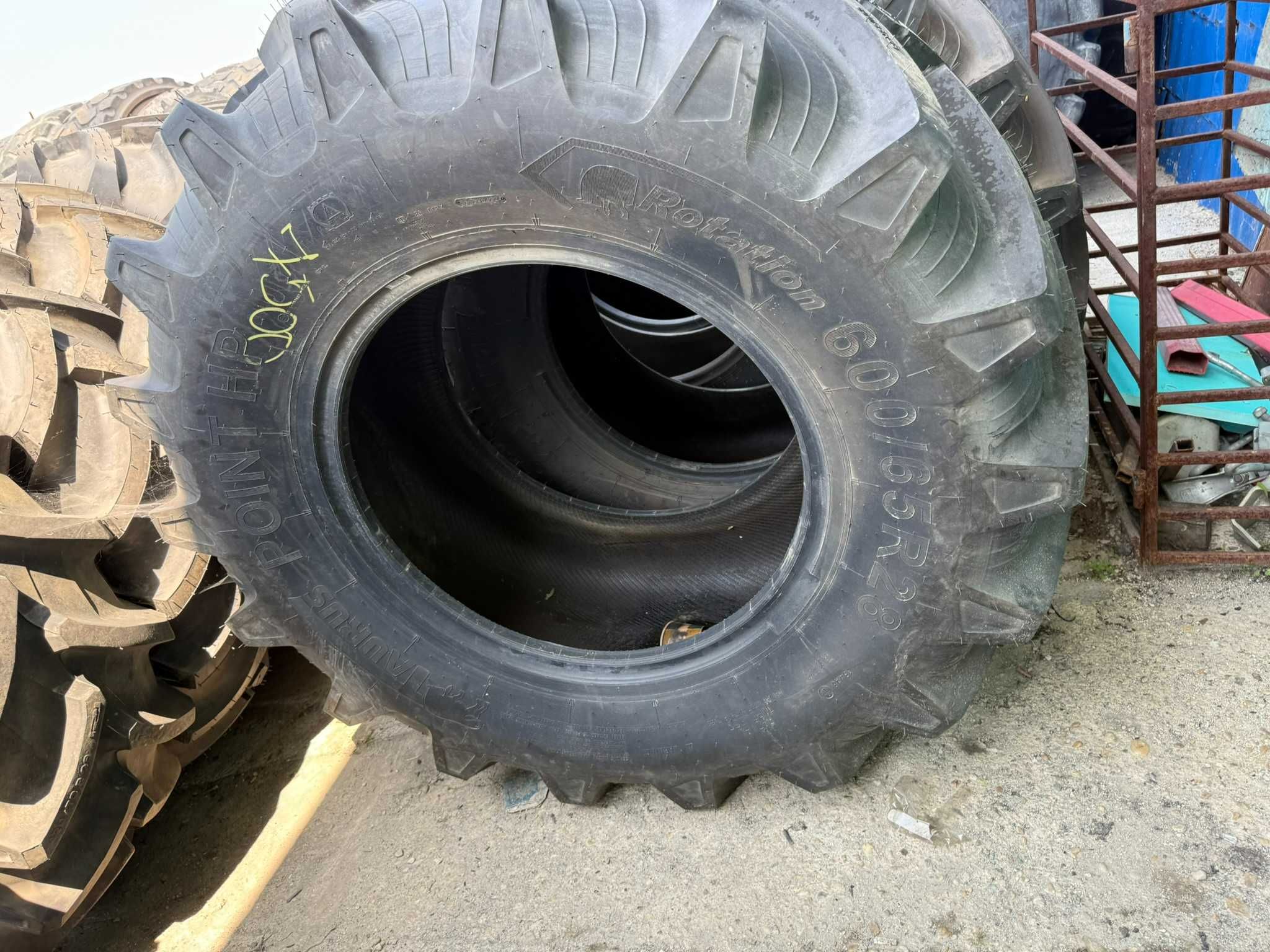 Anvelope noi 600.65 R28