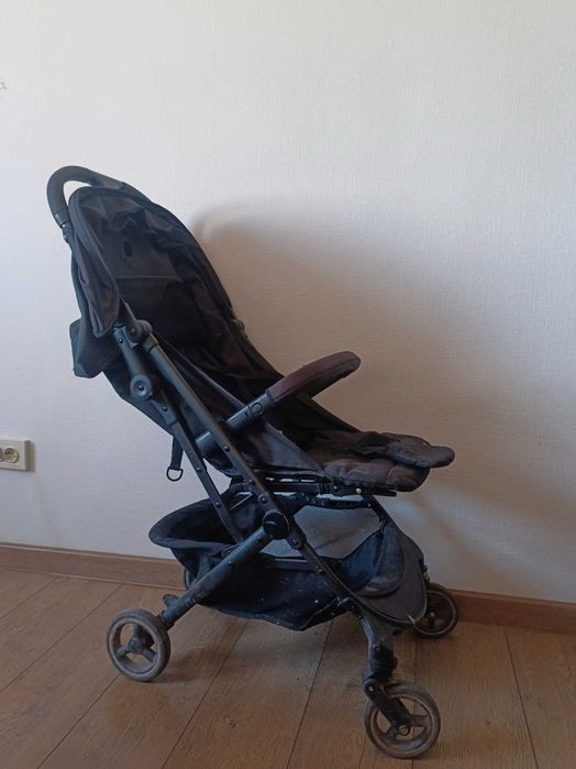 Продам детскую коляску