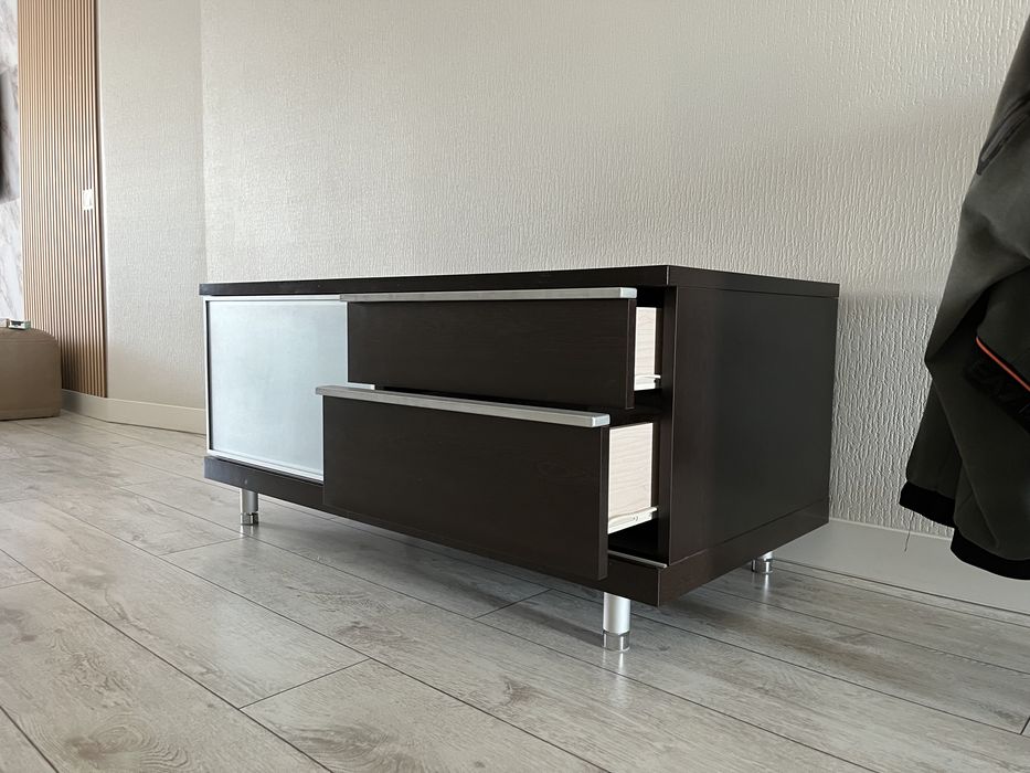 Тумба под телевизор