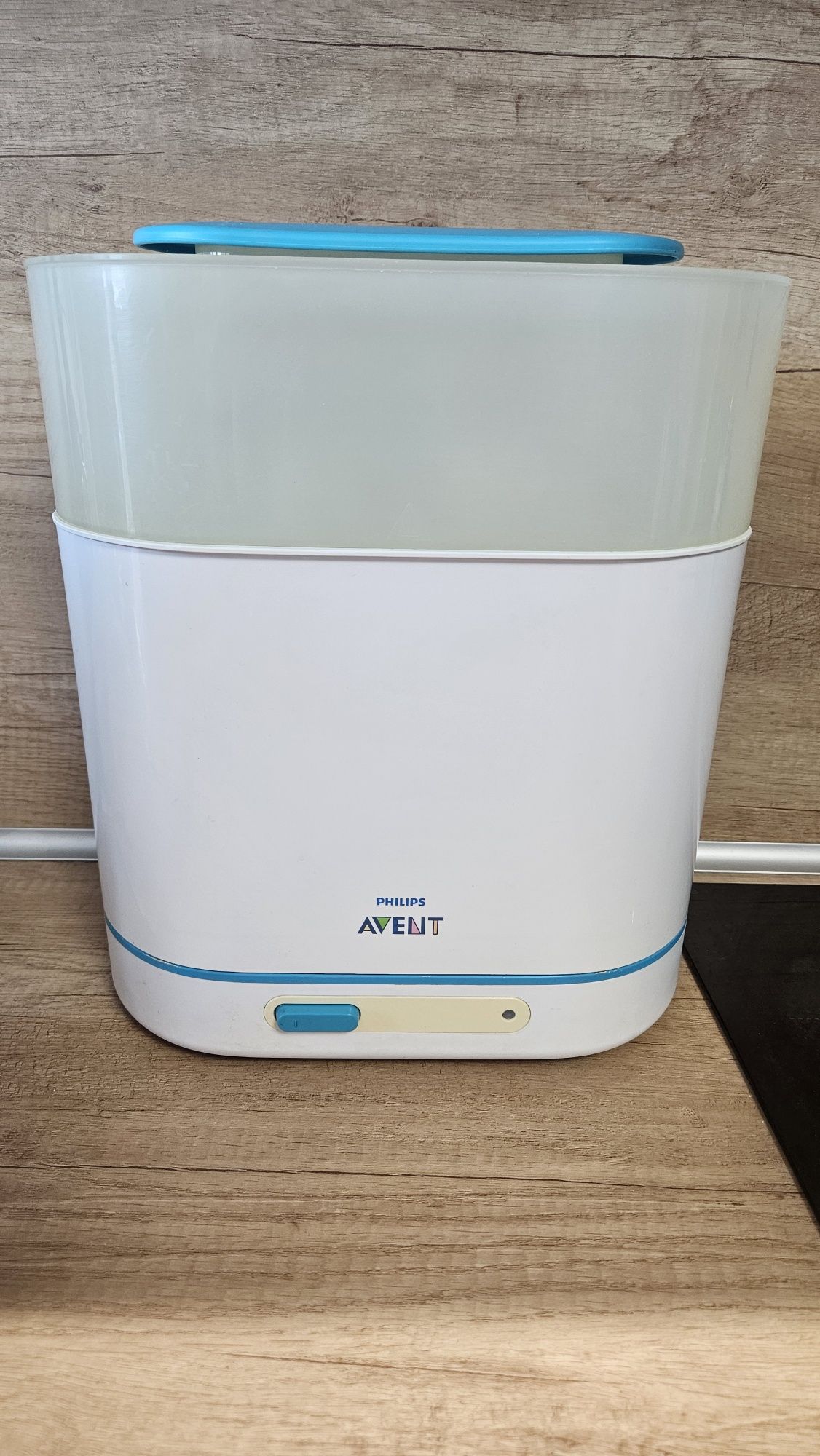 Philips AVENT Електрически стерилизатор 3-в-1
Електрически парен стери