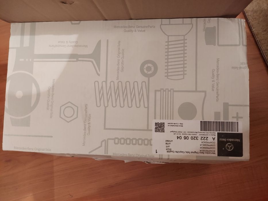 Компрессор  пневмоподвески в оригинале на W222,W217,S400,S500,S63amg