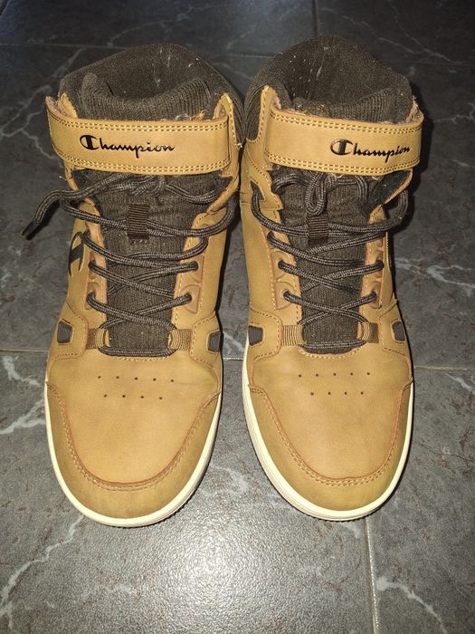 Високи маратонки на Champion