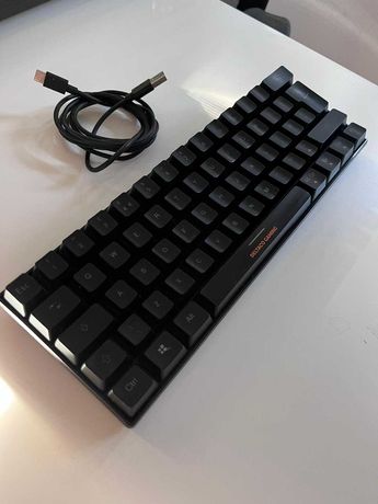 Tastatura mecanica de gaming DELTACO GAMING small, iluminare RGB