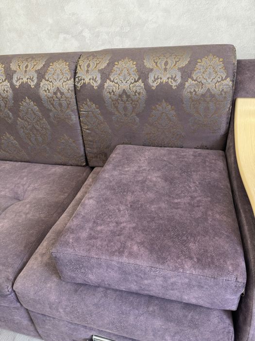 Диван 3метр отличный состояния, 80000. Договорная