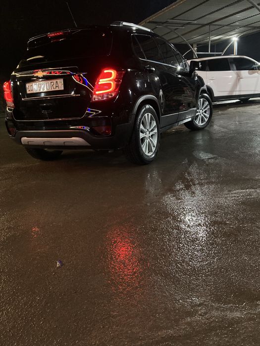 Tracker 1 Primer Full Sotiladi