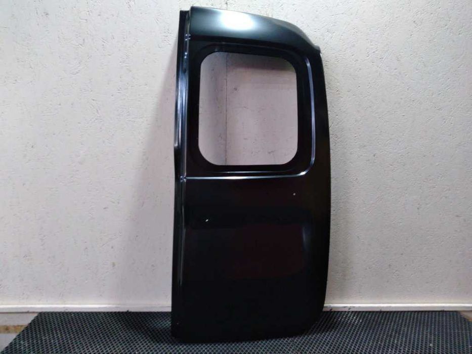 Дверь багажника правая (под стекло) LADA Largus