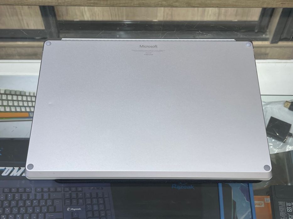 MICROSOFT Surface 6 - 15”/7-165H/Arc/16/512