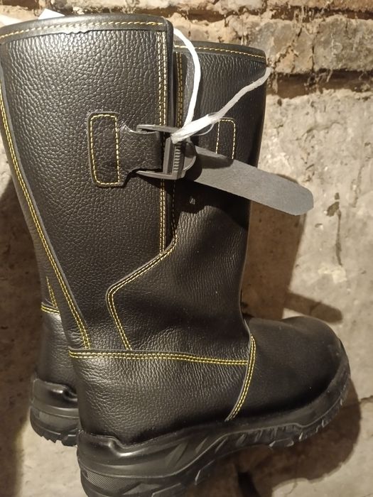 Продам кирзовые сапоги летние и зимние