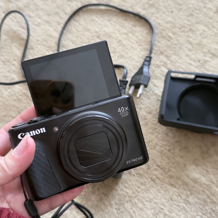 canon powershot sx740