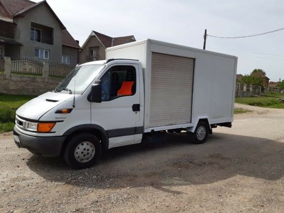 Transport marfă, mutări, debarasat. Autoutilitara 3.5tone
