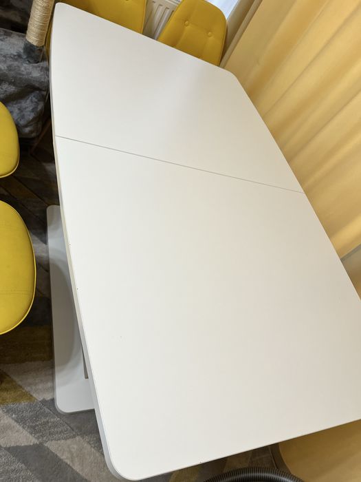 Masa living extensibila
