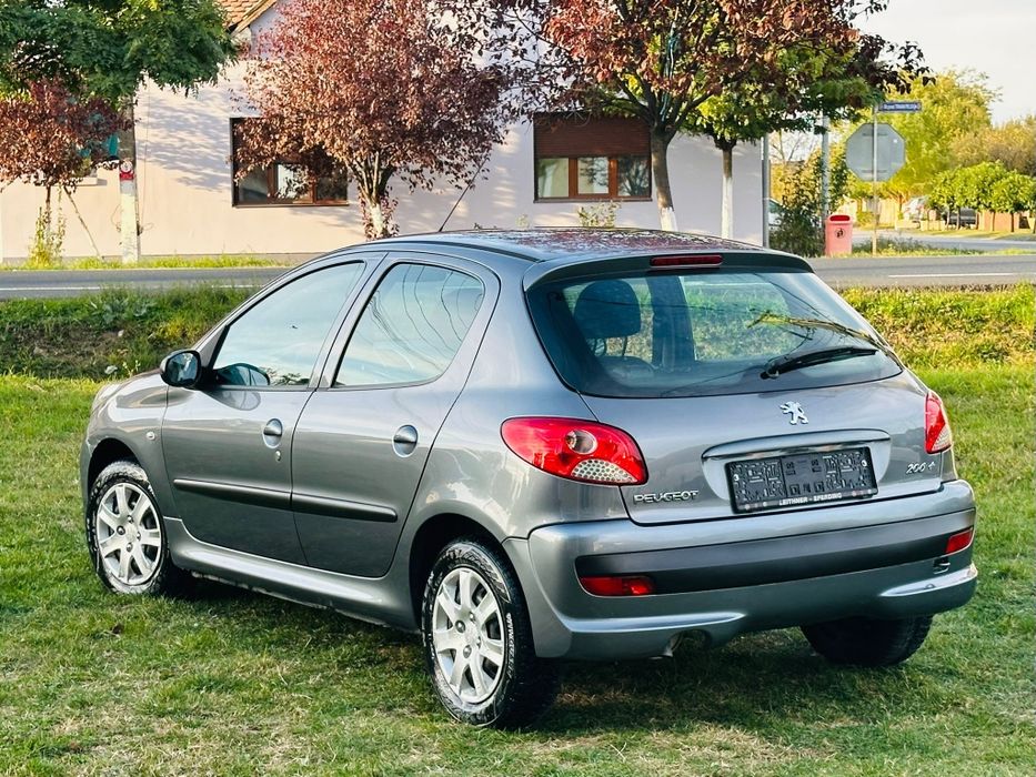 Vând Peugeot 206+