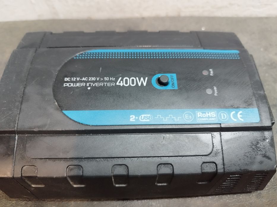 Invertor auto 12v - 220v 400w pur sinus