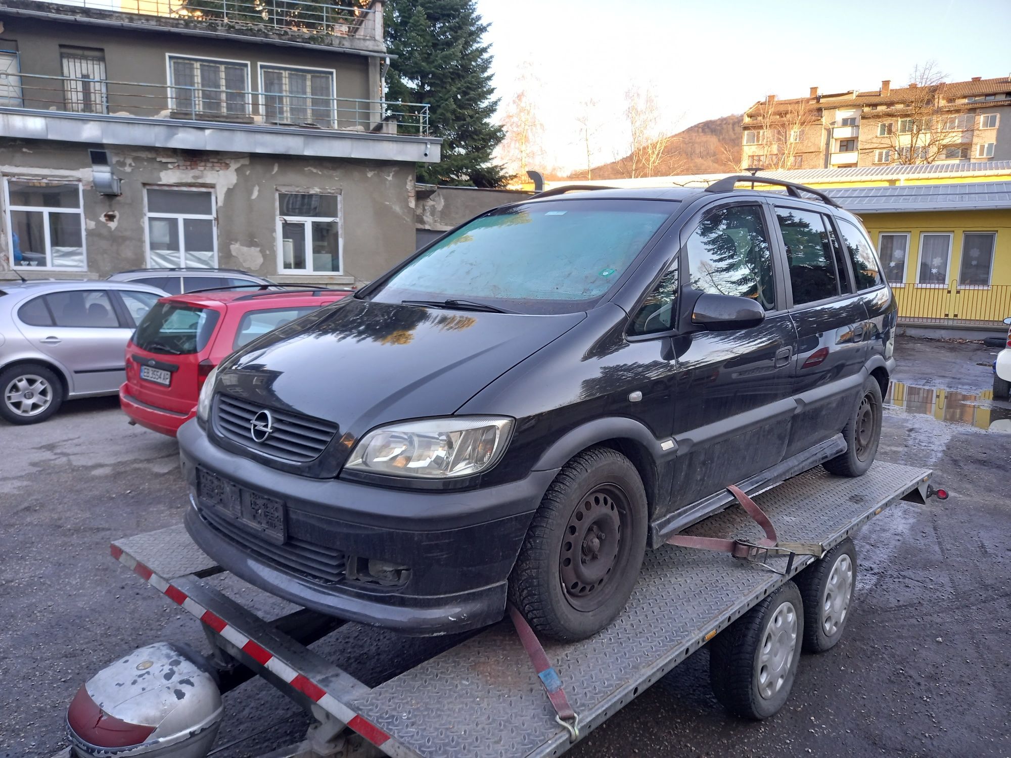 Опел Зафира 1.6 1.8 еко тек на части Opel Zafira OPC 1.8 Еко тек