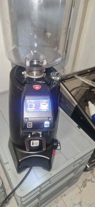 професионална кафемелачка в отлично състояние