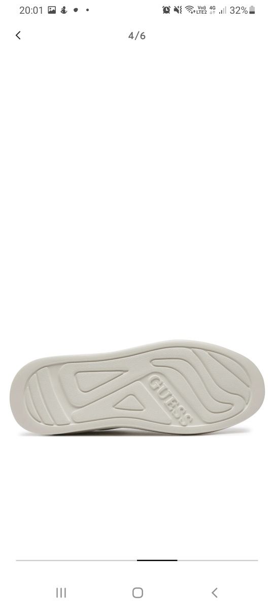 Нови обувки Guess
