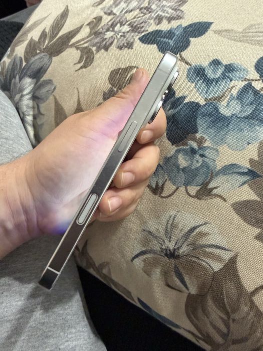 Iphone 16 pro , 91 procente baterie