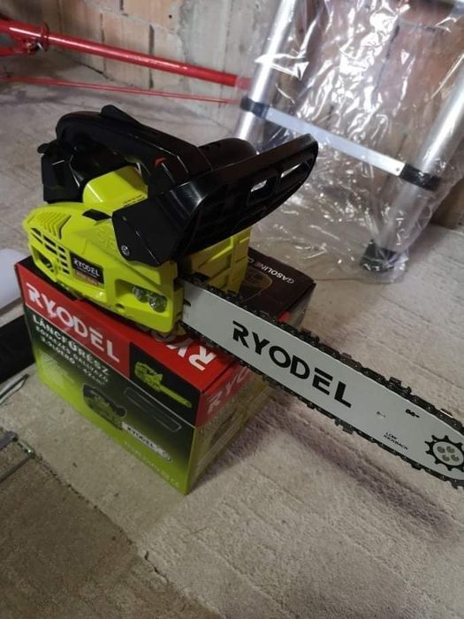 Drujba pentru o singură mîna RYODEL 3,9 cai putere.