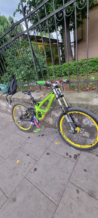 Vand bicicleta downhill specialized demo 8