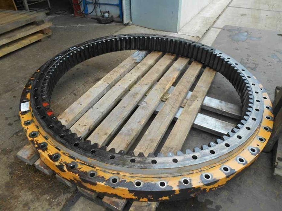 coroana rotire excavator liebherr r921