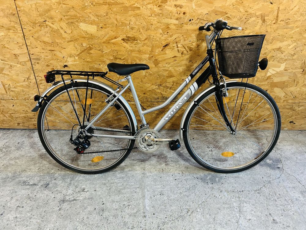 28цола DRIVE Street line дамски градски велосипед колело[21ck-Shimano]