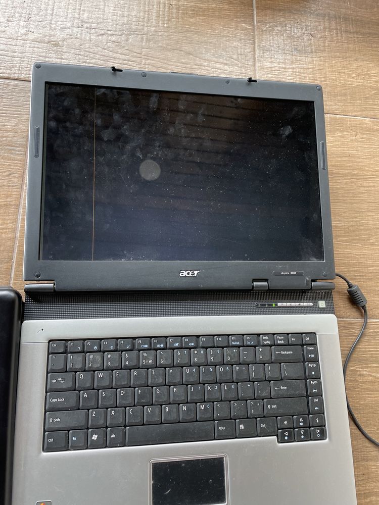 Laptop Hp 6730s si Acer Aspire 3000 pentru piese