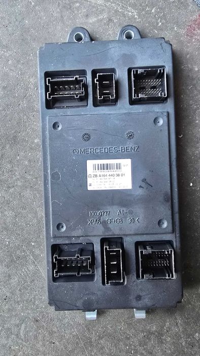 dezmembrez Mercedes ML W164 ML280 ML320 ML350 ML420 AMG facelift motor